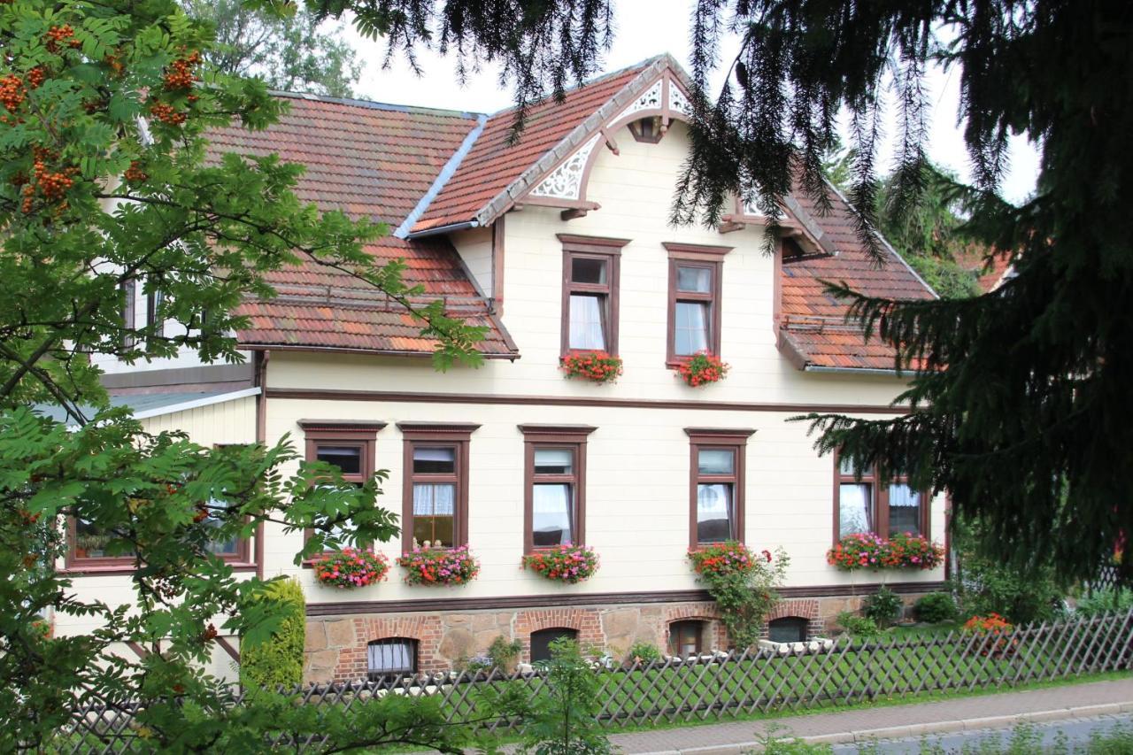 圣安德里斯伯格 Haus Am Kurpark酒店 外观 照片